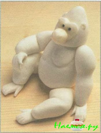 Горилла из мастики