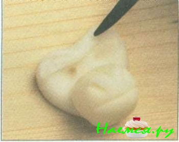 Горилла из мастики