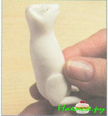 Сурикат из мастики