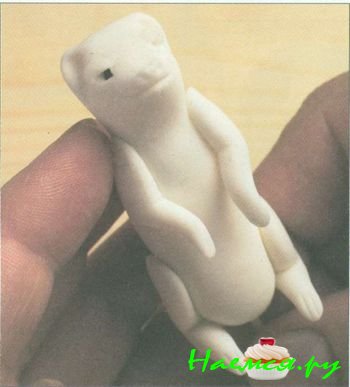 Сурикат из мастики