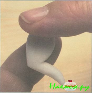 Сурикат из мастики