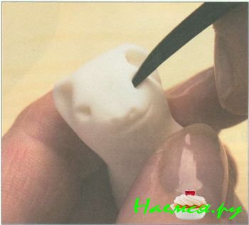 Сурикат из мастики