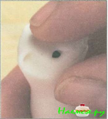 Сурикат из мастики