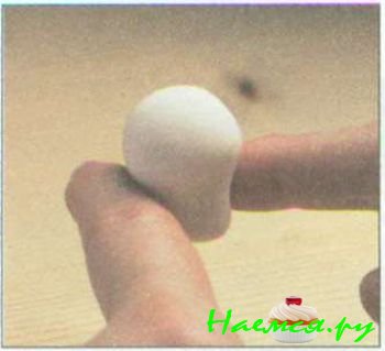 Лев из мастики