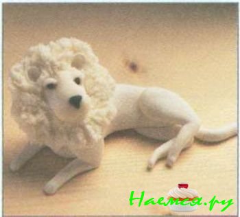 Лев из мастики