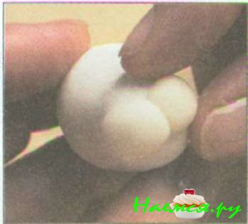 Лев из мастики