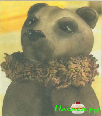 Бурый медведь из мастики