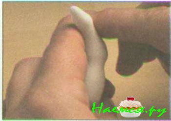 Бурый медведь из мастики