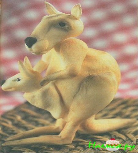 Кенга и Ру из мастики