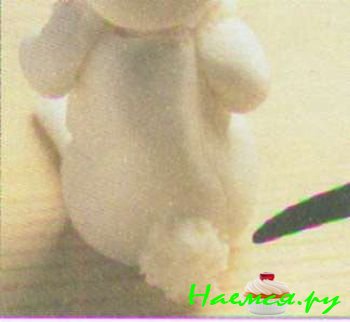 Кролик из мастики