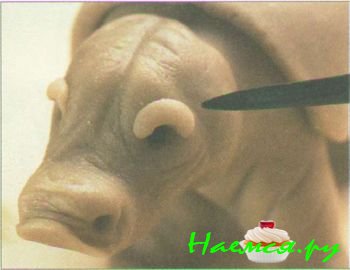 Носорог из мастики