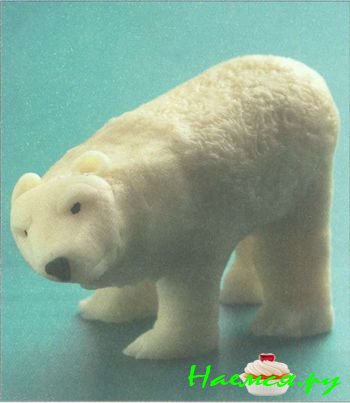 Полярный медведь из мастики