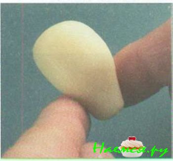 Полярный медведь из мастики