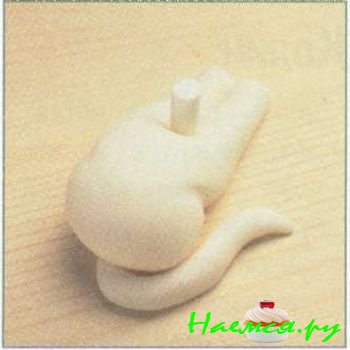 Три кошки из мастики