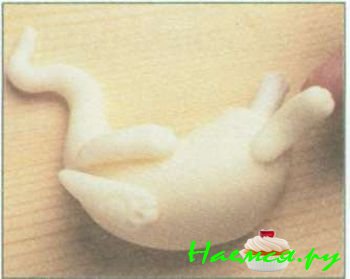 Три кошки из мастики