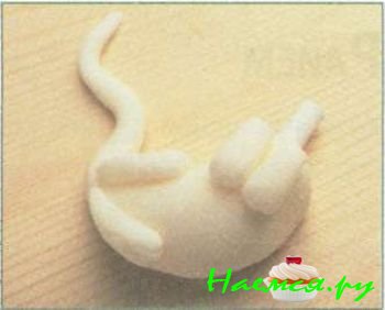 Три кошки из мастики