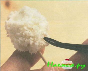 Летучая мышь из мастики