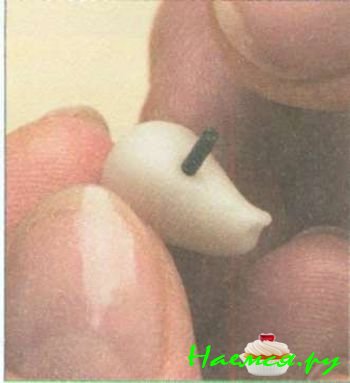 Летучая мышь из мастики