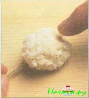 Летучая мышь из мастики