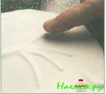 Летучая мышь из мастики