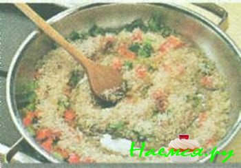 ПАЭЛЬЯ С КАЛЬМАРАМИ