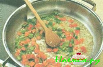 ПАЭЛЬЯ С КАЛЬМАРАМИ