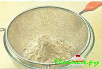 БЛИНЫ НА МИНЕРАЛКЕ С ЯБЛОКАМИ