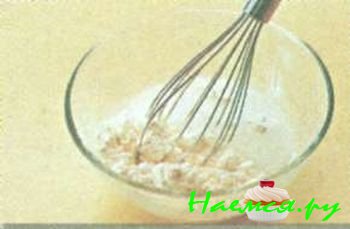 ГОВЯЖЬИ МЕДАЛЬОНЫ С ПЕРЕЧНЫМ СОУСОМ