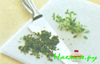 ЖАРЕНАЯ КУРИЦА С ТРАВАМИ