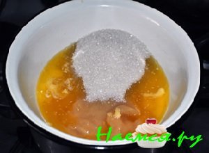 Сливочное масло растопить 