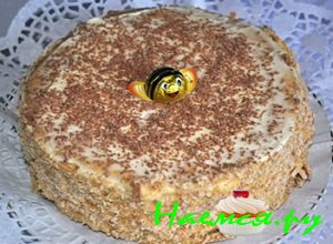 Поставить торт в холодильник