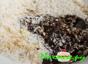 Добавить остывшую шоколадную смесь и хорошенечко перемешать