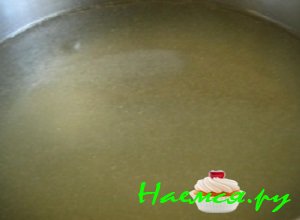 Тщательно промыть готовый суповой набор