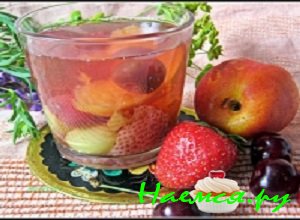 Фруктово-ягодный компот