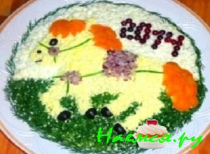 Новогодний салат «Рыженькая лошадка»