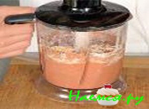 Теперь возьмите печенку, хорошенько помойте ее под краном