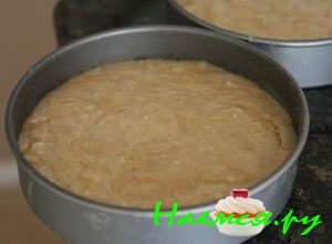 Добавьте растолчённые бананы