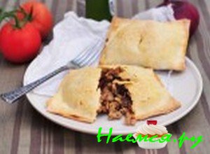 Пирожки с грибами и свининой