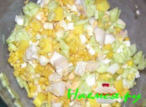 добавьте огурец