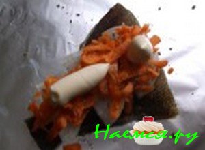 Сверху положите морковь - фото