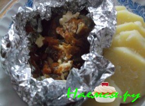 Подавайте камбалу с картофельным пюре - фото