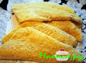 Обваляйте всё филе рыбы