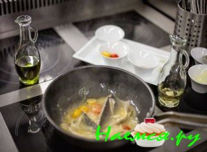 Поставьте жариться сибаса - фото