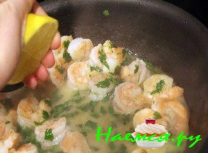 Лимонные креветки