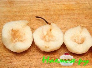 Почистите груши от кожуры - фото