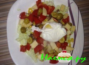 Салат с тунцом и яйцом