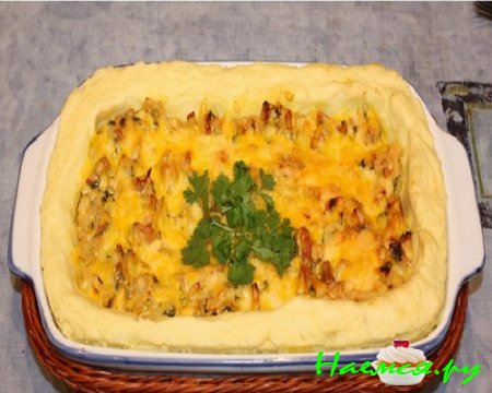 Картофельная запеканка с кальмаром