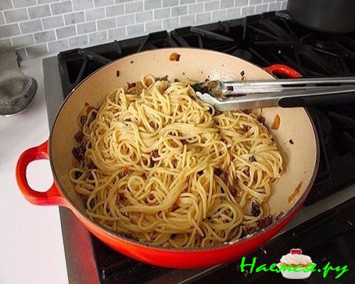 Подлейте вино