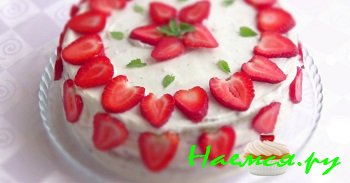 Клубничный торт "Нежный" - простой торт с клубникой!
