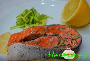 Форель с рисовым салатом